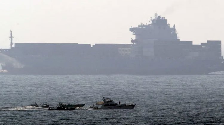 جماعة الحوثى تكشف تفاصيل الهجوم على سفينتين متجهتين إلى إسرائيل