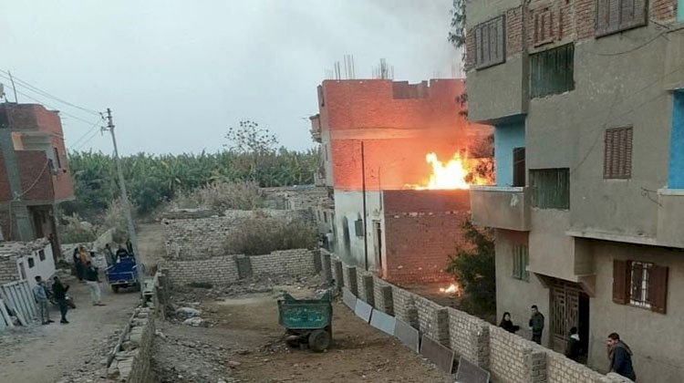 حريق بشقة سكنية في المنصورة