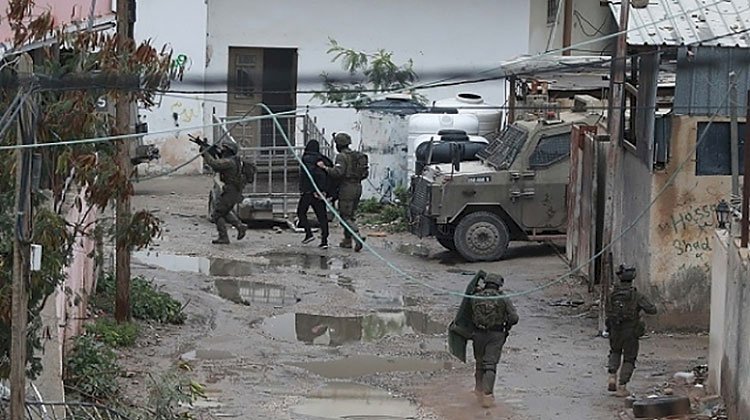 الفصائل الفلسطينية تؤكد مقتل 8 جنود للاحتلال جراء استهداف قوة خاصة فى تل الزعتر