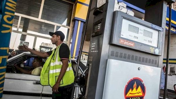 برلمانية تطالب بالتوسع في إنشاء محطات الغاز الطبيعي لتحويل السيارات للعمل به
