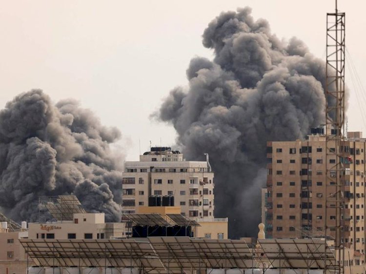 فصائل فلسطينية: قصف تجمع لآليات إسرائيلية شرق مدينة خان يونس  