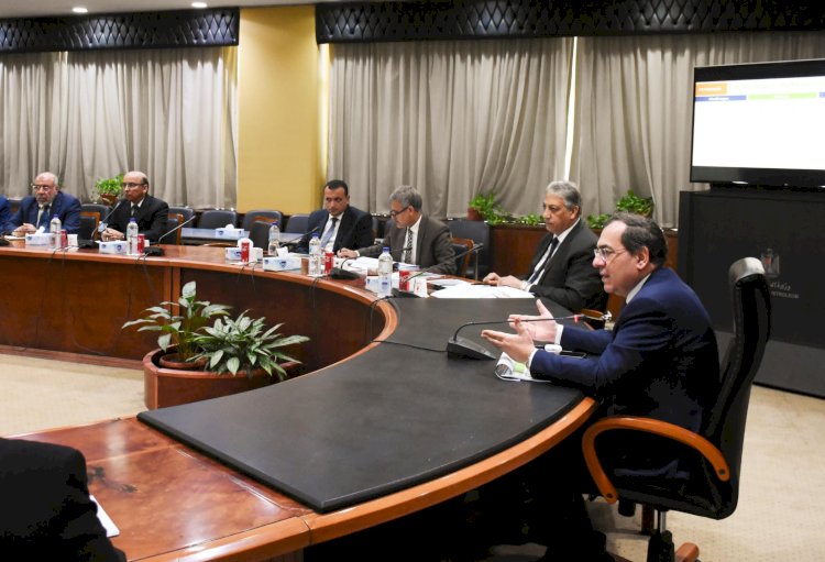 طارق الملا: الاتفاقيات البترولية الجديدة ستجذب استثمارات جديدة لقطاع البترول