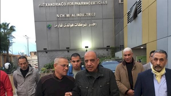 وزير قطاع الأعمال يواصل جولاته الميدانية ويتفقد أعمال التطوير بشركة الإسكندرية للأدوية       