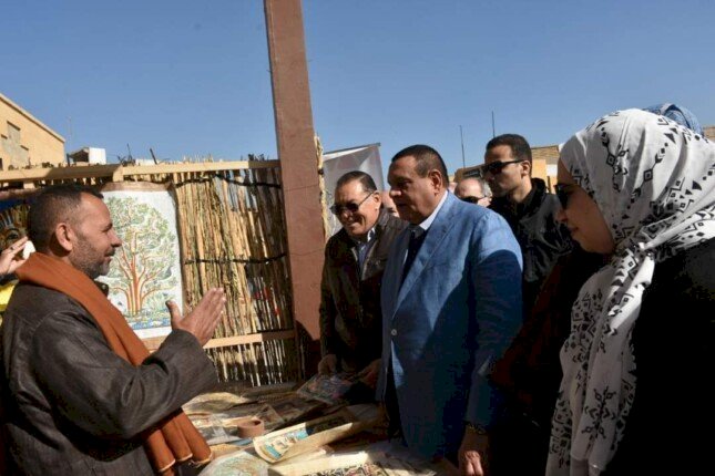 وزير التنمية ومحافظ الشرقية يتفقدان معرض أيادي مصر للحرف اليدوية ومسار رحلة العائلة المقدسة