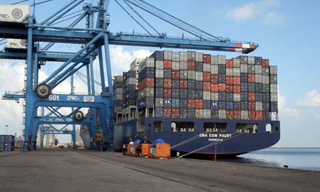 ميناء دمياط يستقبل 8 سفن حاويات وبضائع عامة خلال 24 ساعة