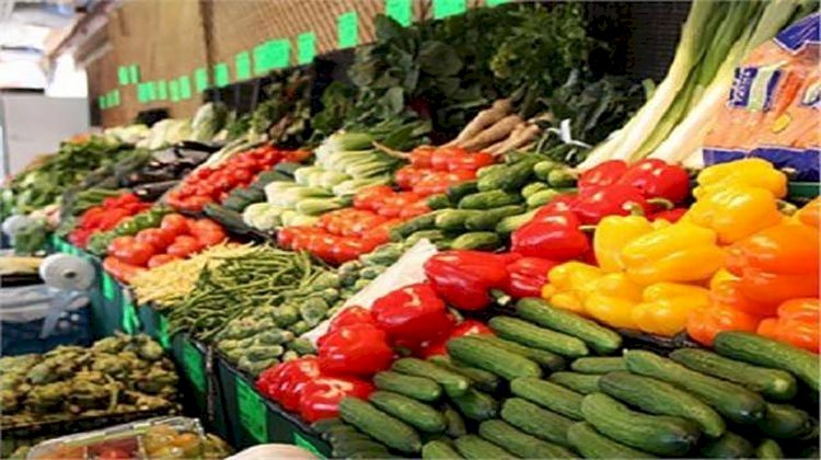 التموين تضخ خضراوات وفاكهة بالمجمعات الاستهلاكية بتخفيض 25%
