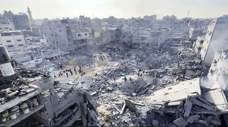 برلماني يطالب المجتمع الدولي بالضغط على إسرائيل لوقف الحرب في غزة