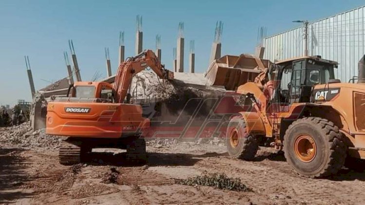 إزالة 16 حالة تعدٍ في مركز الرياض بـ كفر الشيخ