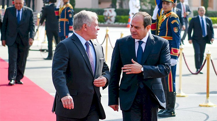الرئيس السيسى وعاهل الأردن يبحثان أوضاع غزة ويؤكدان الرفض الكامل للتصعيد