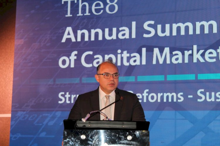 رئيس الهيئة العامة للرقابة المالية يلقي الكلمة الافتتاحية في فعاليات "القمة السنوية لأسواق المال