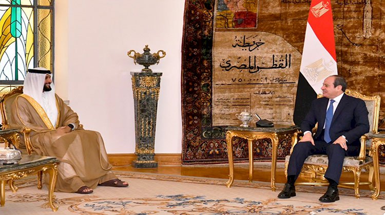 الرئيس السيسي يستقبل مستشار الأمن الوطني وقائد الحرس الملكي في البحرين