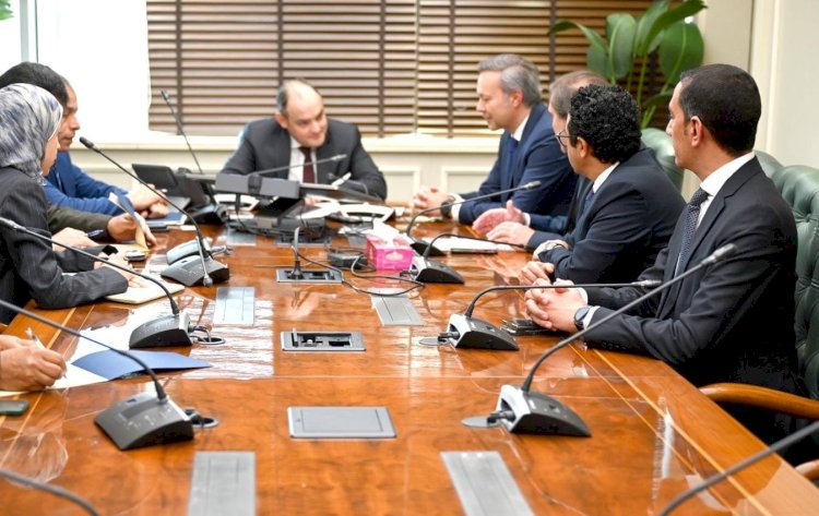 وزير التجارة يبحث مع وفد شركة بي اس اتش العالمية خططها الحالية والمستقبلية بالسوق المصري