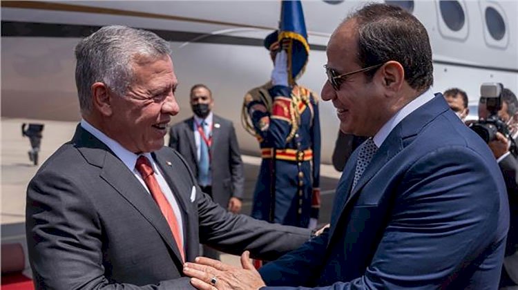 الرئيس السيسي يتوجه إلى العاصمة الأردنية عمان