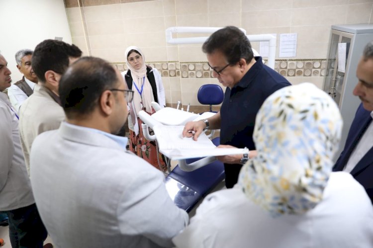 وزير الصحة يتفقد  مستشفى محلة مرحوم التخصصي  ويشيد بمستوى وجودة المستشفى