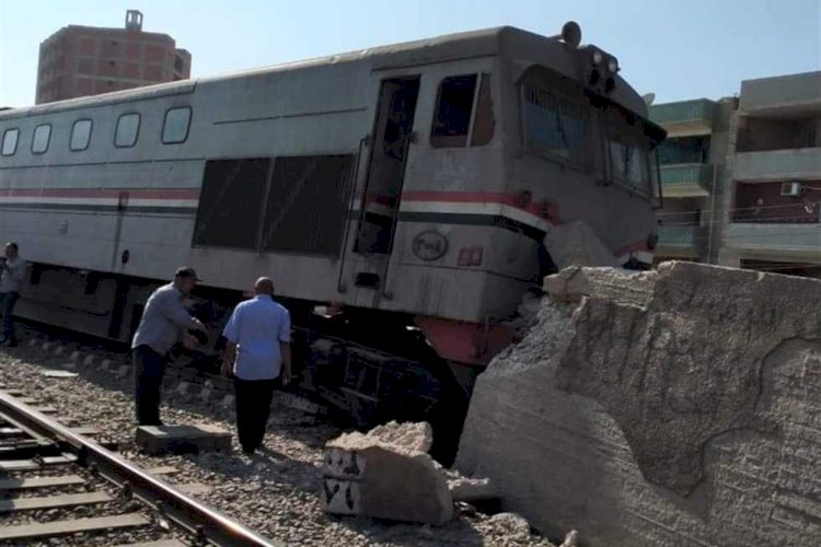 مصرع ربة منزل صدمها قطار أثناء عبورها السكة الحديد بالقليوبية