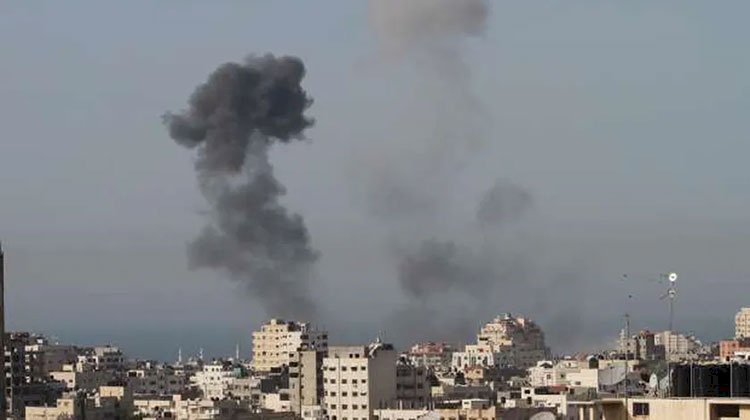 القاهرة الإخبارية: قصف مدفعى كثيف يستهدف شرق ووسط رفح الفلسطينية