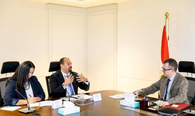 وزير التخطيط يبحث مع وفد منظمة التعاون الاقتصادي والتنمية تعزيز التعاون المؤسسي