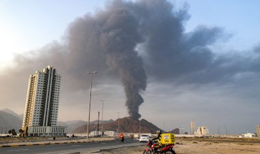 الإمارات.. حريق بمنطقة الفجيرة للصناعات البترولية بعد استهداف بمسيرة   