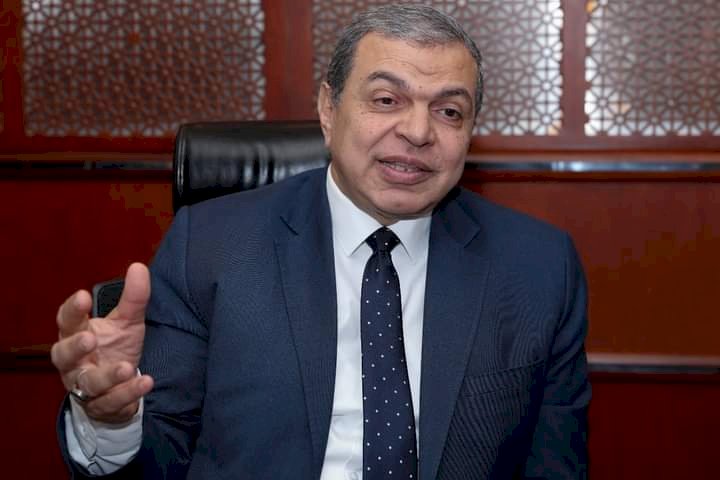 وزير القوي العاملة يهنئ وزير الدفاع بالذكرى الأربعين لعيد تحرير سيناء 