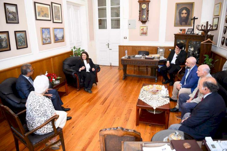 وزيرة الهجرة تلتقي أبناء الجاليتين اليونانية والقبرصية في الإسكندرية