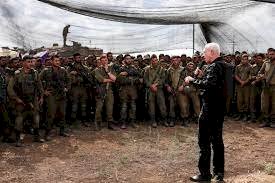وزير الدفاع الإسرائيلى يعلن بدء المرحلة التالية من العملية البرية فى غزة