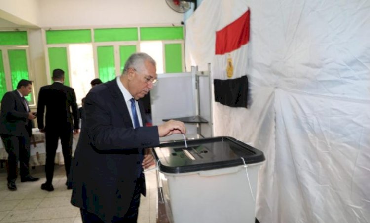 وزير الزراعة يدلي بصوته في انتخابات الرئاسة