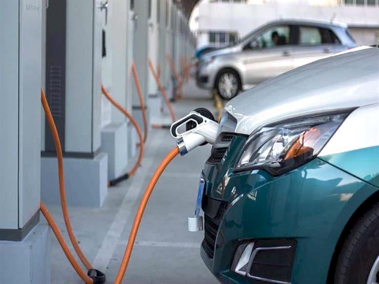 برلماني يطالب بنشر الوعي بأهمية السيارات الكهربائية للحفاظ على البيئة