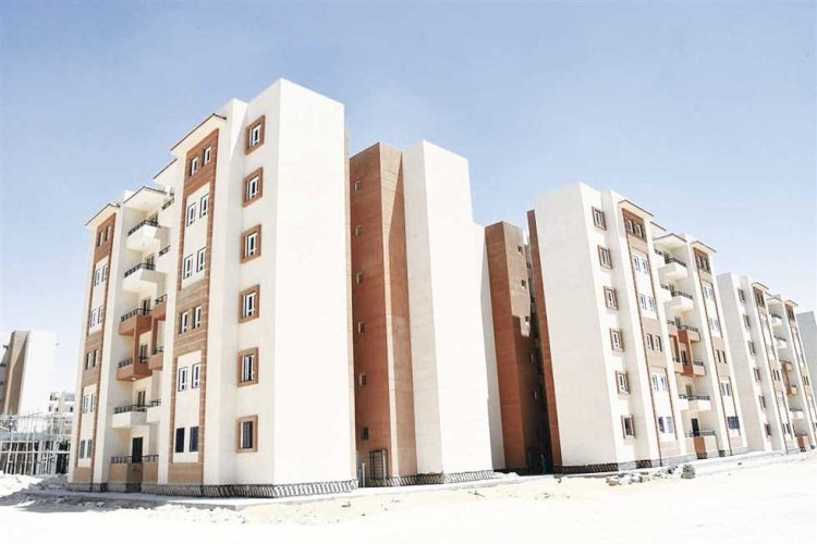 وزير الإسكان: جار تنفيذ 64 برجاً سكنياً بها 3068 وحدة