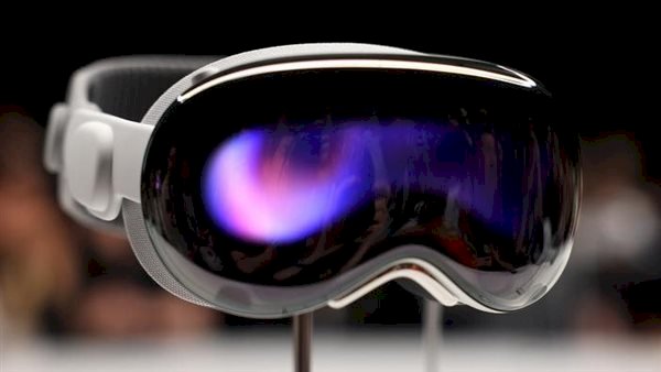 أبل تطور نظارات ذكية مزودة بتقنية الواقع المعزز