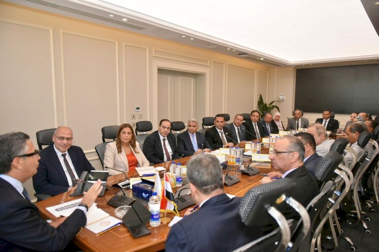 وزير التموين يجتمع مع السادة مديري مديريات التموين الجُدد