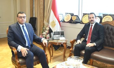 وزير الإسكان يبحث مع رئيس جهاز مستقبل مصر للتنمية المستدامة عددًا من ملفات العمل المشتركة