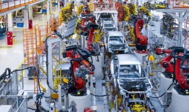 نائب الشيوخ: صناعة السيارات نقطة تحول للاقتصاد المصري وجذب الاستثمارات