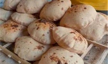 “المخابز”: رفع سعر الخبز شائعة.. والدولة ملتزمة بالسعر الحالي