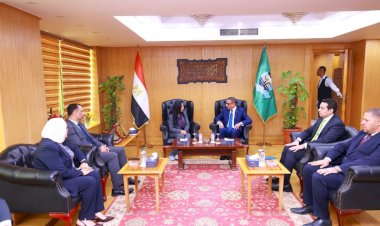 وزيرة التضامن تستهل زيارتها لمحافظة الفيوم بلقاء المحافظ بديوان عام المحافظة