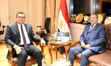 وزير الإسكان يستقبل محافظ بورسعيد لبحث استعدادت المحافظة للتعامل مع موسم الأمطار