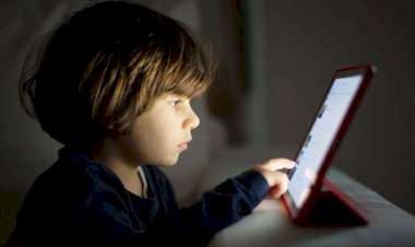 تطبيقات لازم تتحذف فورًا من موبايل ابنك.. الخطر أكبر مما تتصور