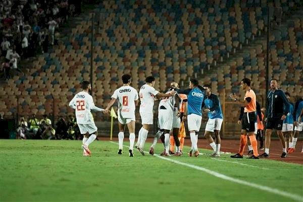 موعد مباراة الزمالك وبيراميدز في نصف نهائي كأس السوبر المصري
