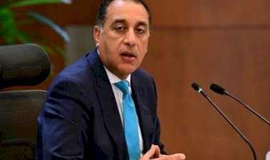 رئيس الوزراء: نركز الفترة القادمة على قطاع البترول وإطلاق المسح الجيولوجي