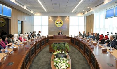 رئيس الوزراء يستعرض عدداً من ملفات عمل "مركز المعلومات" الداعمة لجهود الدولة التنموية