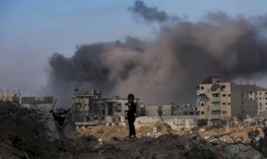 طيران الاحتلال يستهدف شرق خان يونس وحي الزيتون والشجاعية