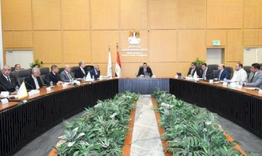 وزير الإسكان يتابع موقف مشروع منطقة الأعمال المركزية بالعاصمة الجديدة