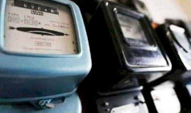 «الكهرباء» تنفى زيادة أسعار الشرائح وتوضح حقيقة فيديو تغيير العدادات