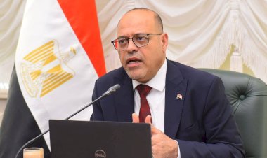 وزير العمل يصدر قرارًا وزاريًا بشأن تحديد العطلات والأعياد والمناسبات