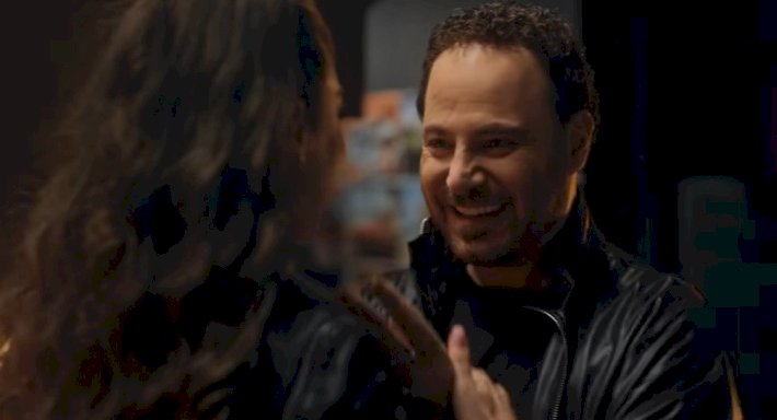 عاصي الحلاني يطرح أغنية كوني القمر بطابع رومانسي