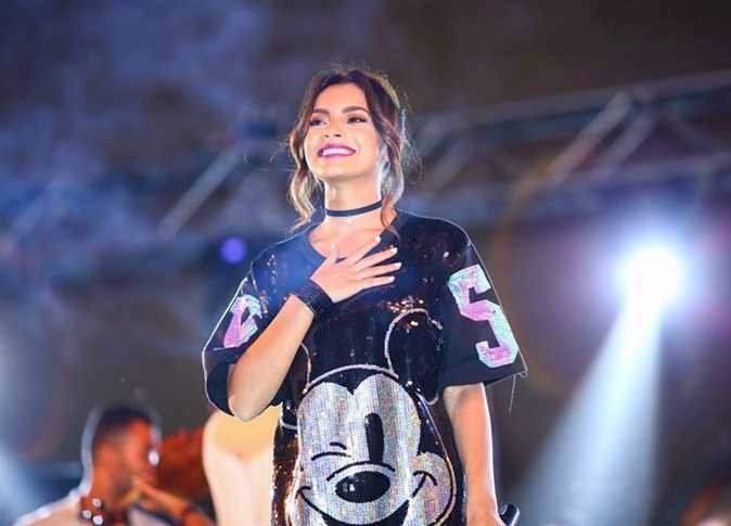 كارمن سليمان تحيي حفل رأس السنة في أحد فنادق القاهرة