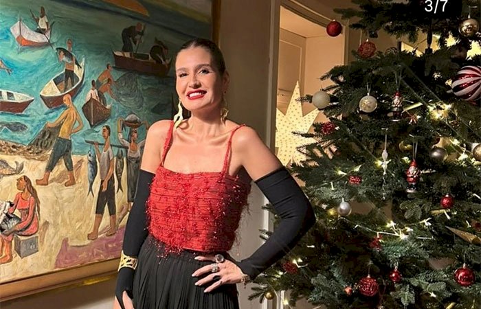 هنا شيحة تحتفل بأجواء الكريسماس عبر إنستجرام