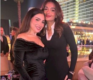 ملك أحمد زاهر تخطف الأنظار رفقة مي عز الدين