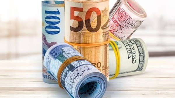 أسعار العملات في مصر اليوم الخميس