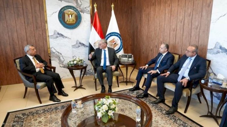 وزير البترول والثروة المعدنية يستقبل هيئة مكتب لجنة الطاقة والبيئة والقوى العاملة بمجلس الشيوخ