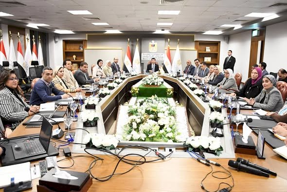وزير الشباب والرياضة يضع اللمسات الأخيرة لمشروع تحويل مراكز الشباب إلى مراكز خدمة مجتمعية عالمية